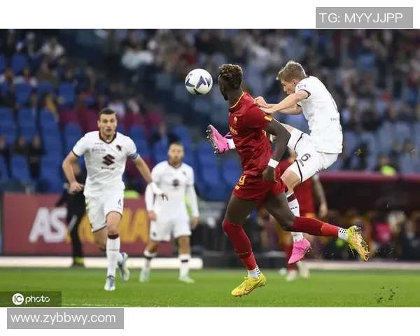 意甲焦点对决都灵迎战科莫全方位赛事解析与前瞻分析